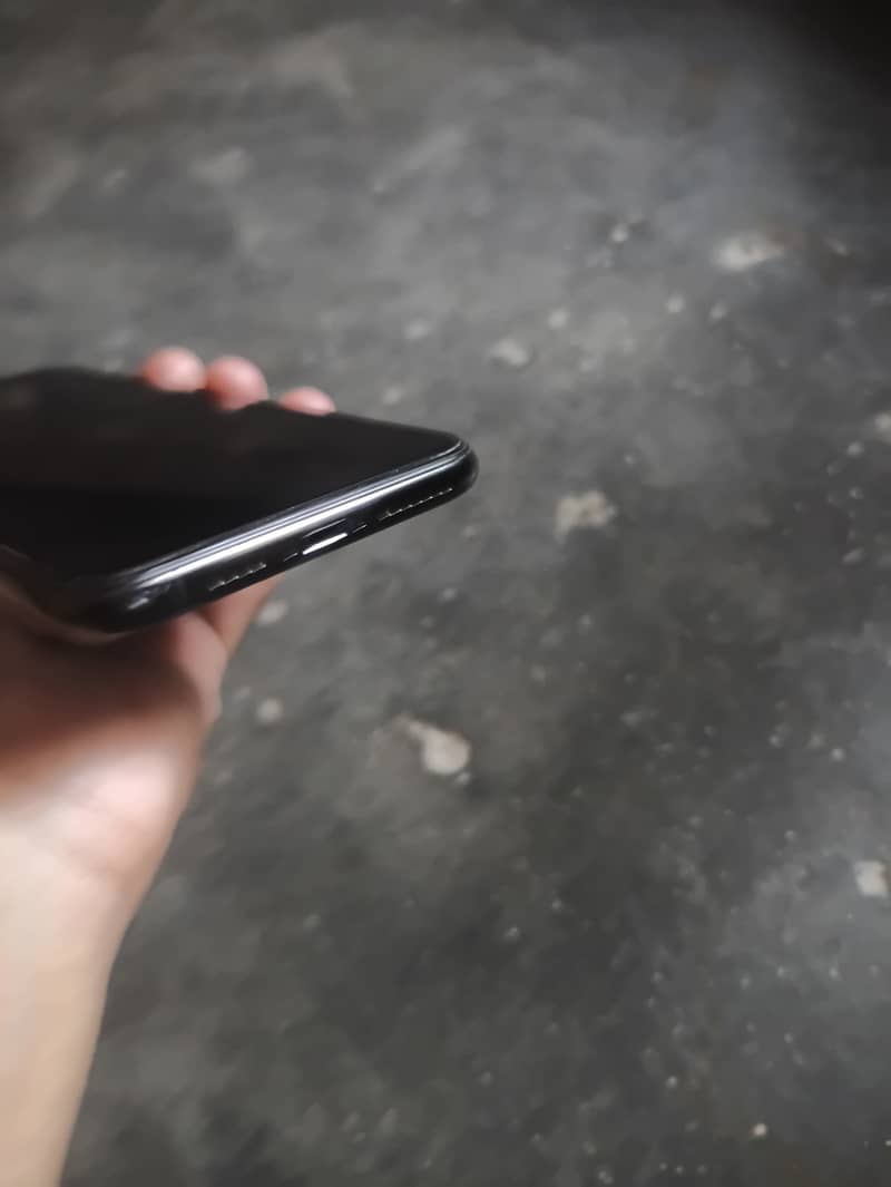 Apple iPhone 11 Pro Max 5