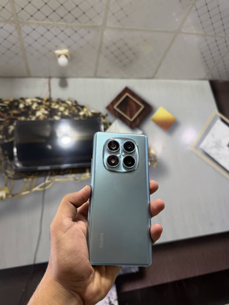 Xiaomi Redmi Note 14 Pro 1