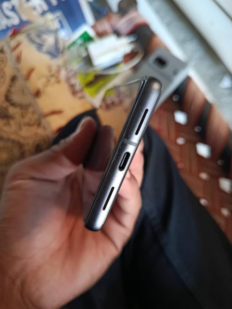Google Pixel 7 3