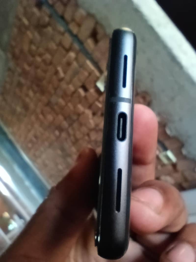 Google Pixel 7 4