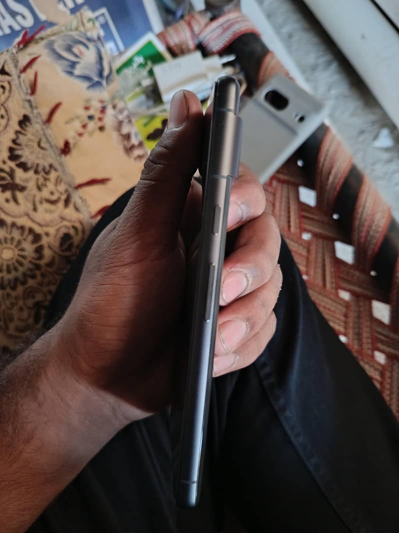 Google Pixel 7 5