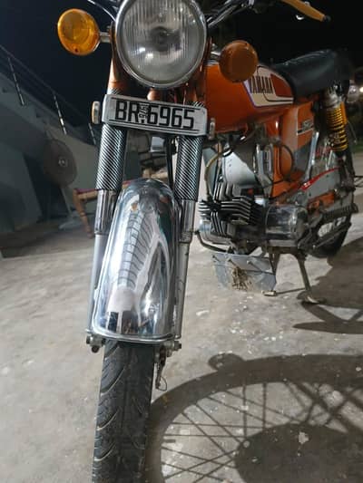 Yamaha L2 T2 Deluxe 100 model 1976 seat or assembly update model