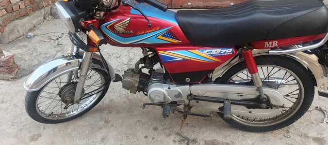 gadi total genuine ha koi maasla nai ha all ok model 2021 03186069084