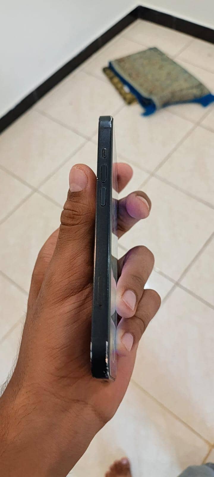 Apple iPhone 13 2