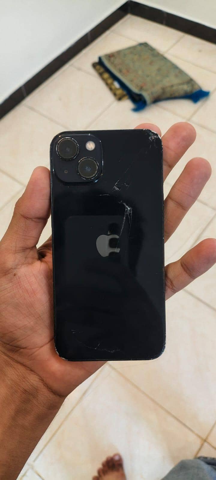 Apple iPhone 13 4