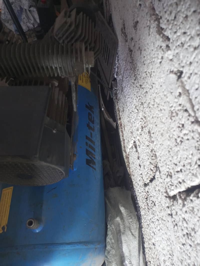 Air compressor 1