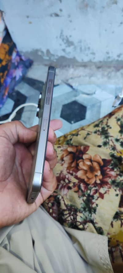 15 pro max 10 by 10 condition 98 battery health 256gb 151 sycle count