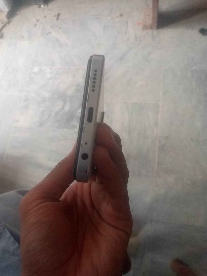 Infinix Smart 8 Plus 3