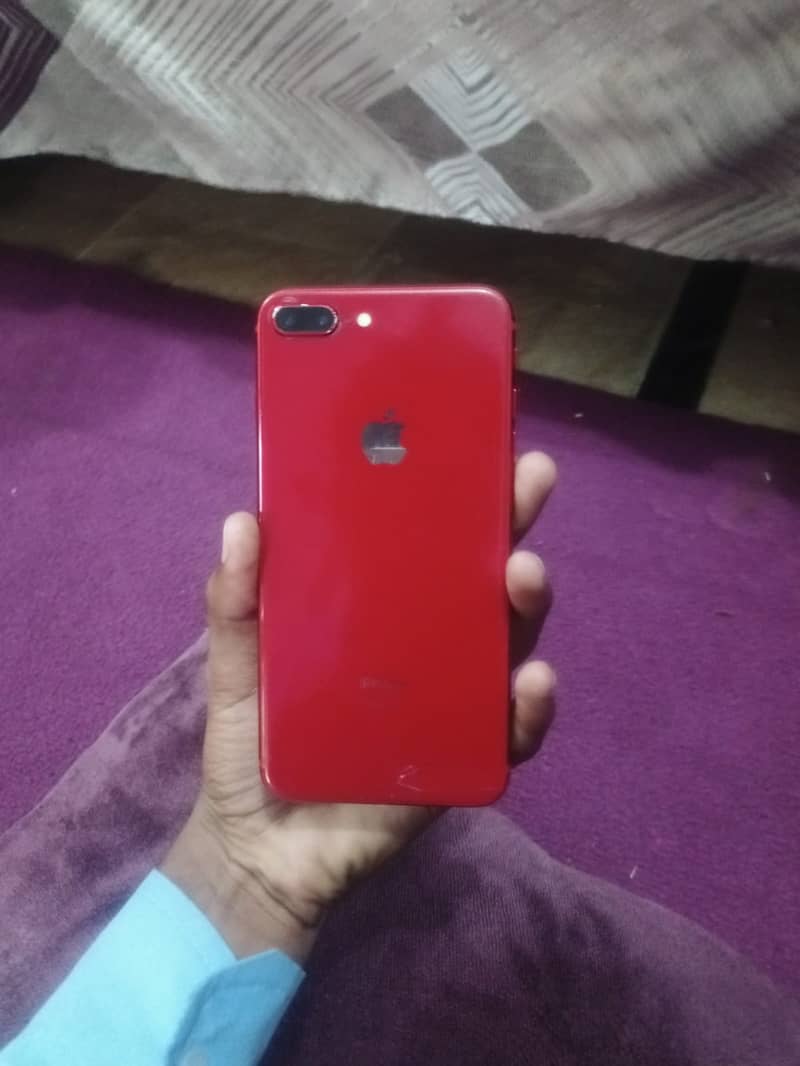 iPhone 8s plus 4