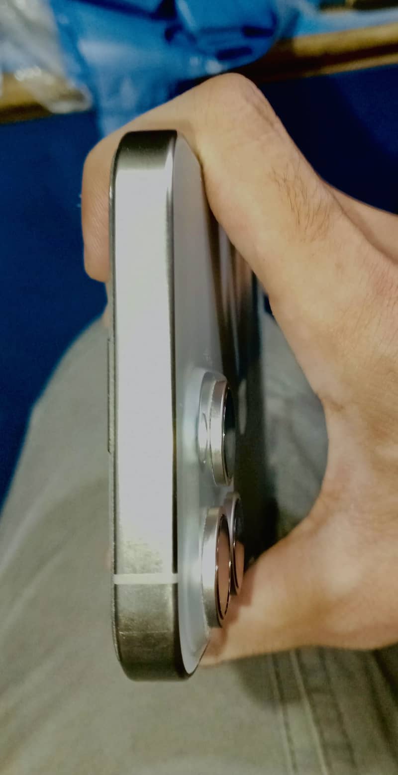 Apple iPhone 15 Pro Max 0