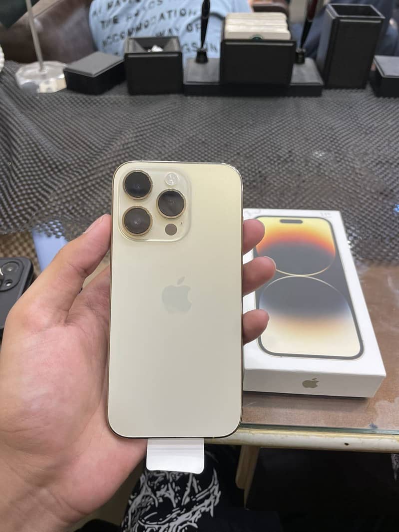 Apple iPhone 14 Pro 0
