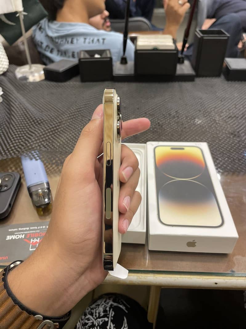 Apple iPhone 14 Pro 3