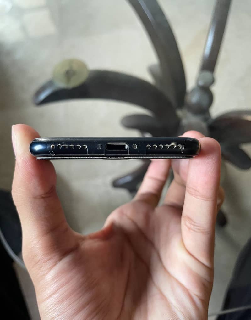 Apple iPhone SE 3rd generation JV 3