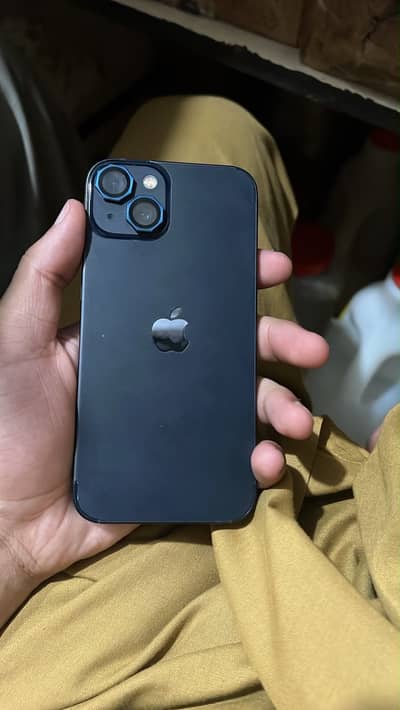 Apple iPhone 13
