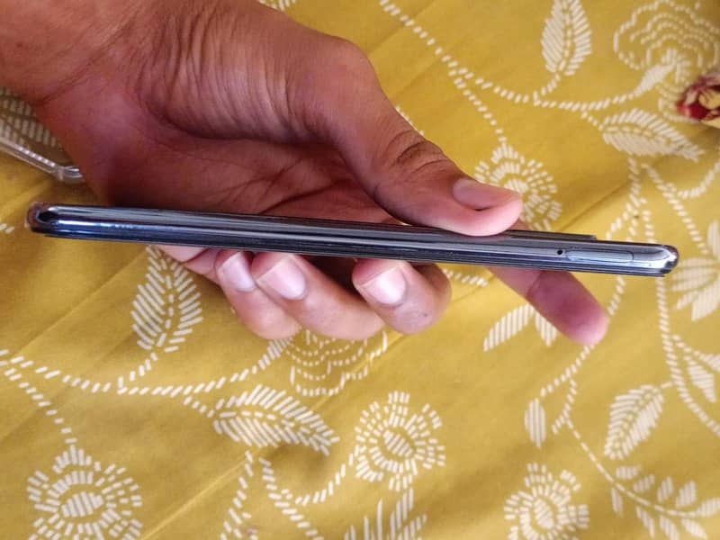 Vivo V21e 1