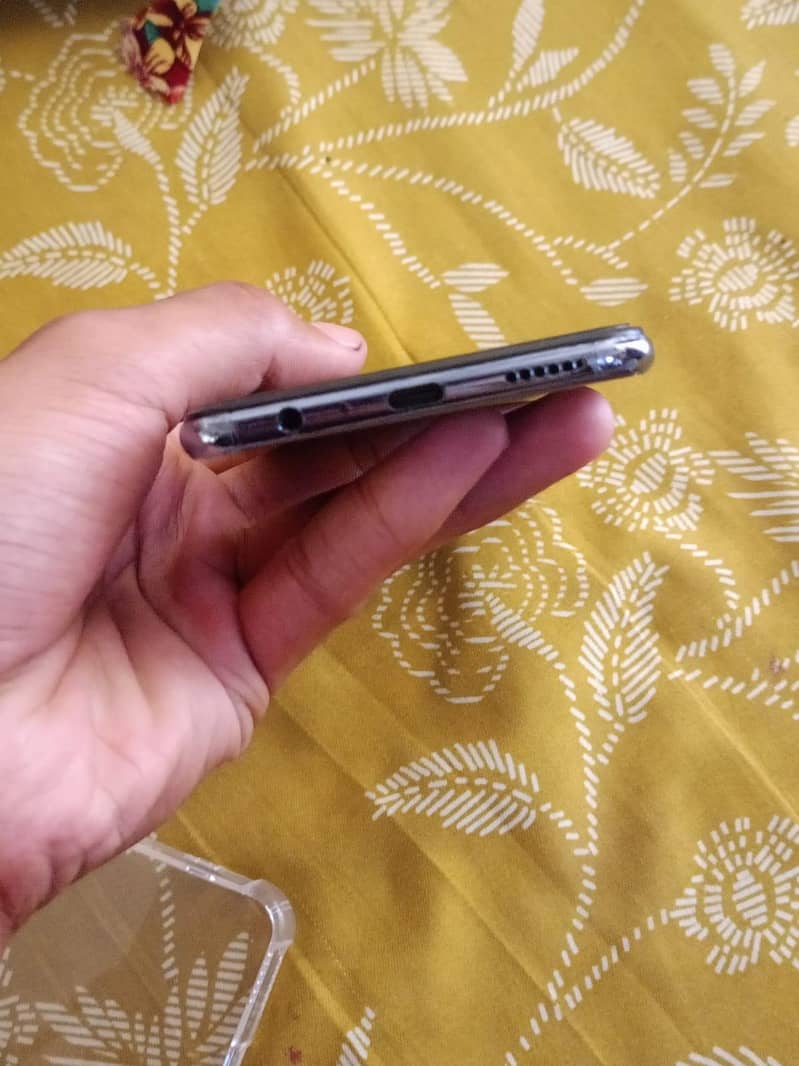 Vivo V21e 4