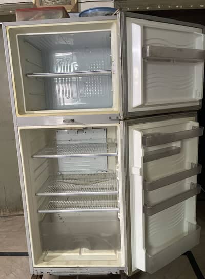 Dawlance Refrigerator (Large Size) - A1 Cooling - Working Condition