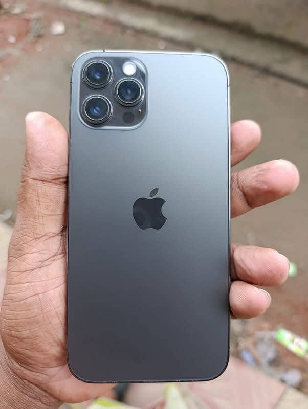 Apple iPhone 12 Pro 0