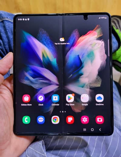 SAMSUNG Fold 3 20GB/256GB in Good Condition