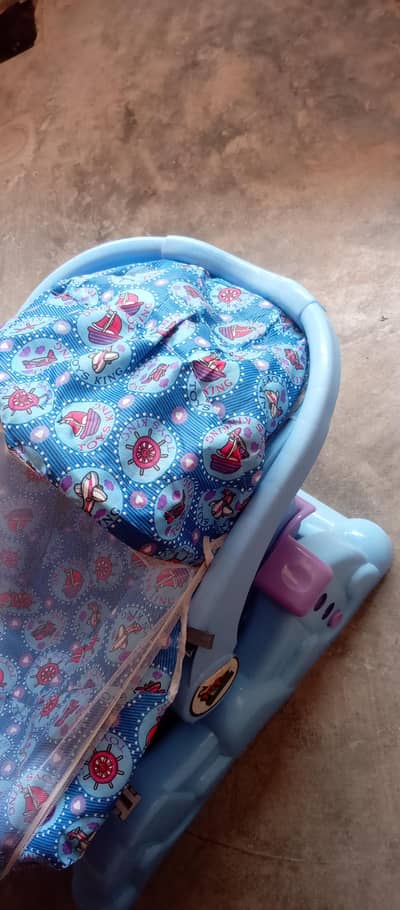 baby cot
