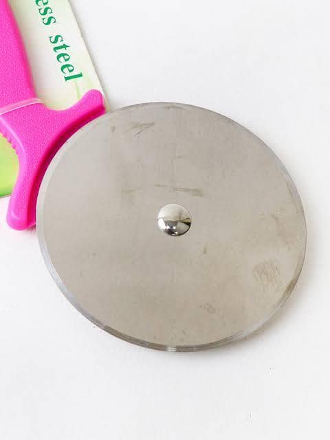 Stainless Steel Pizza Cutter Wheel - Sharp Pizza Slicer for Easy Cutting and Cleaning, Includes Finger Guard, Dishwasher Safe