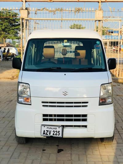 Suzuki Every 2012
