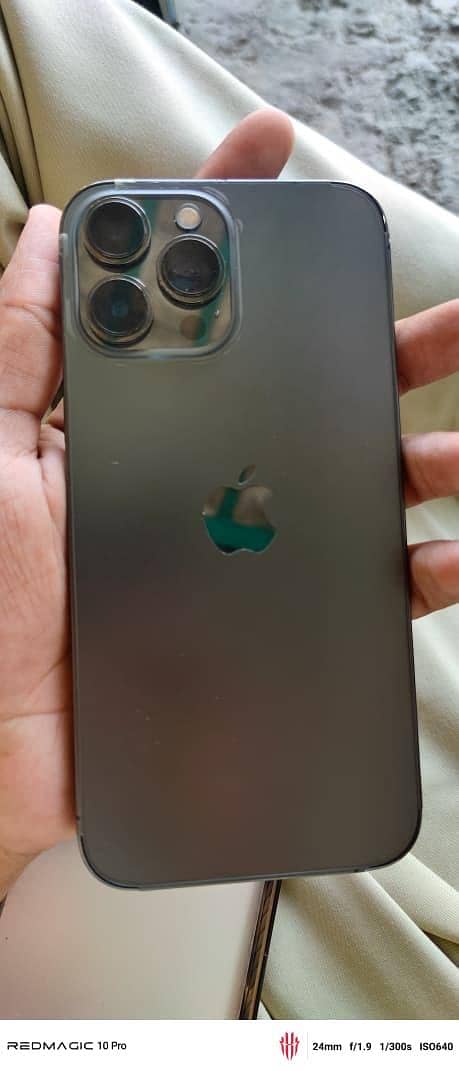 iPhone 13 pro max 0