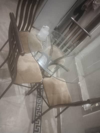 dainig table new condition