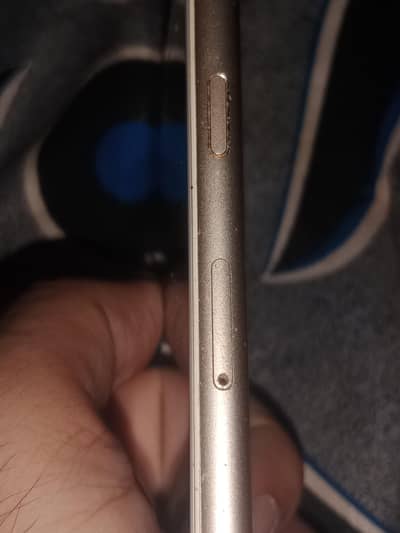 Apple iPhone 6S