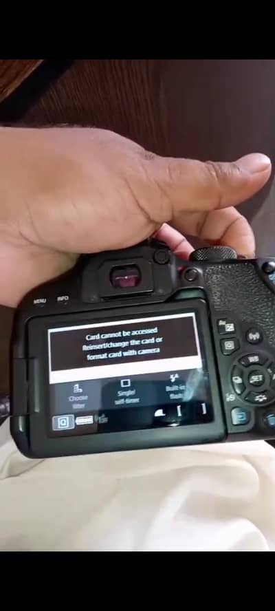 DSLR camera Canon 800d 03115053954