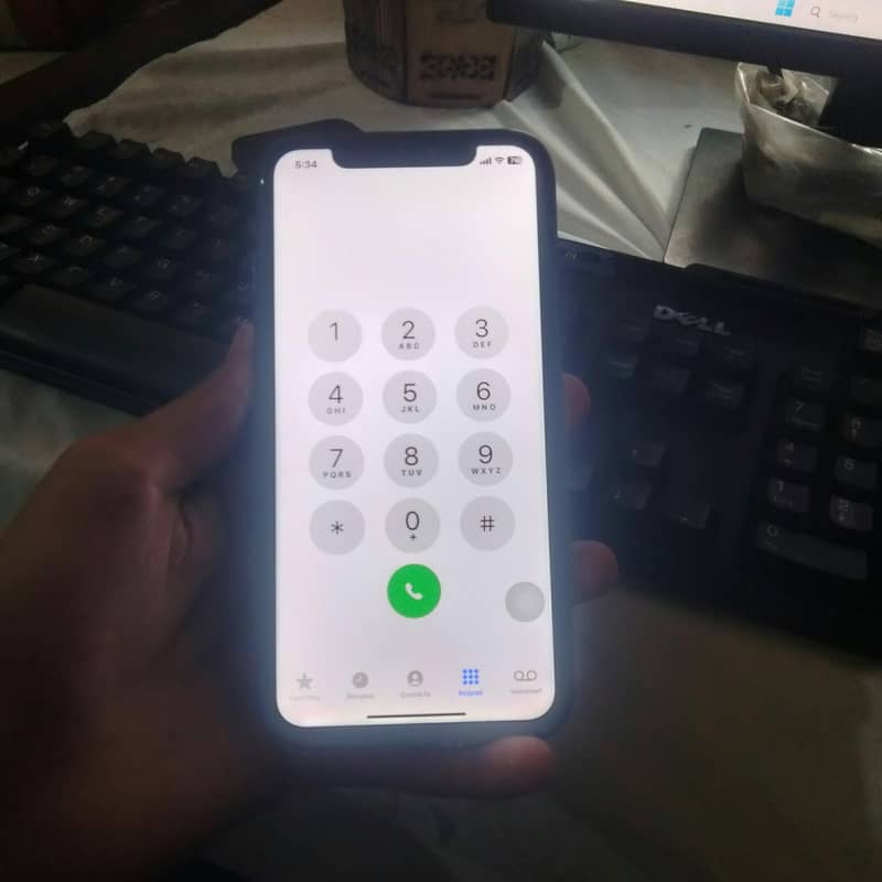 Apple iPhone 11 0