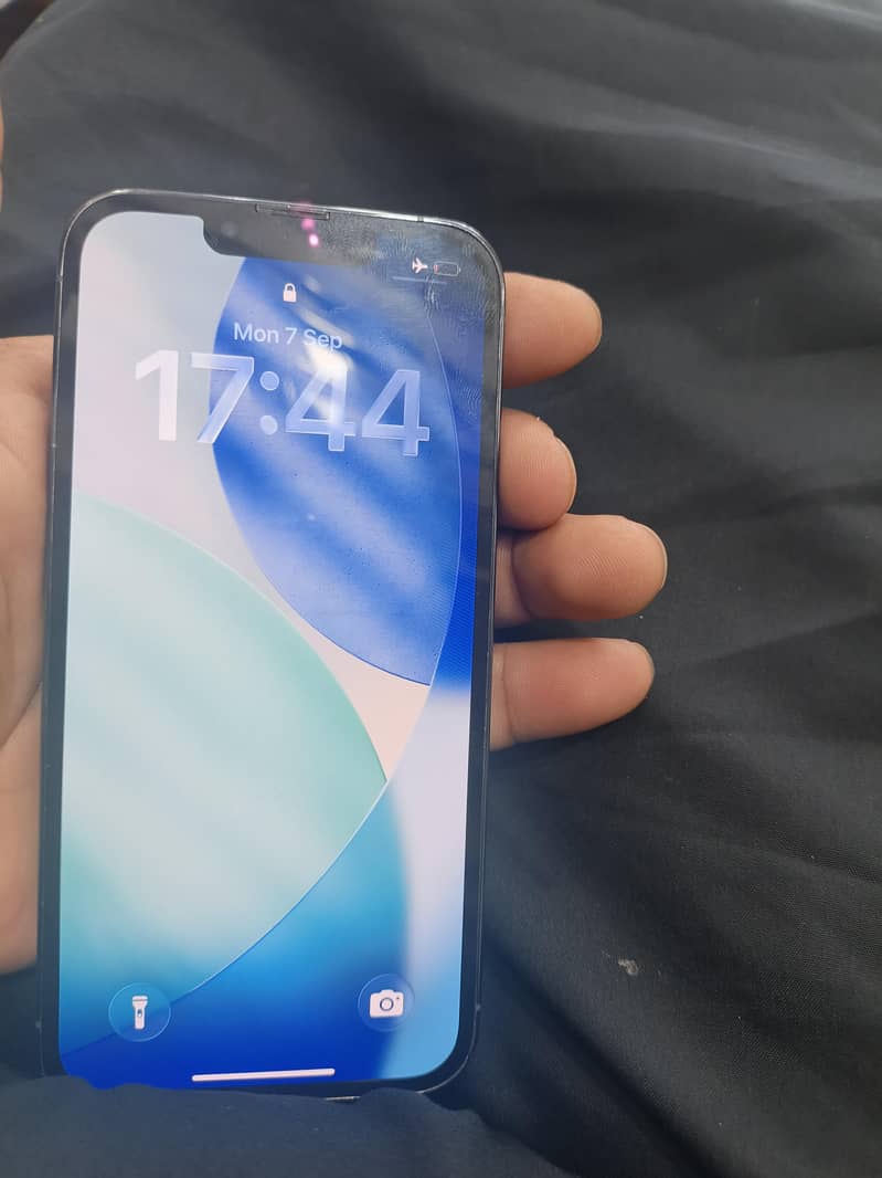 Apple iPhone 13 Pro 2