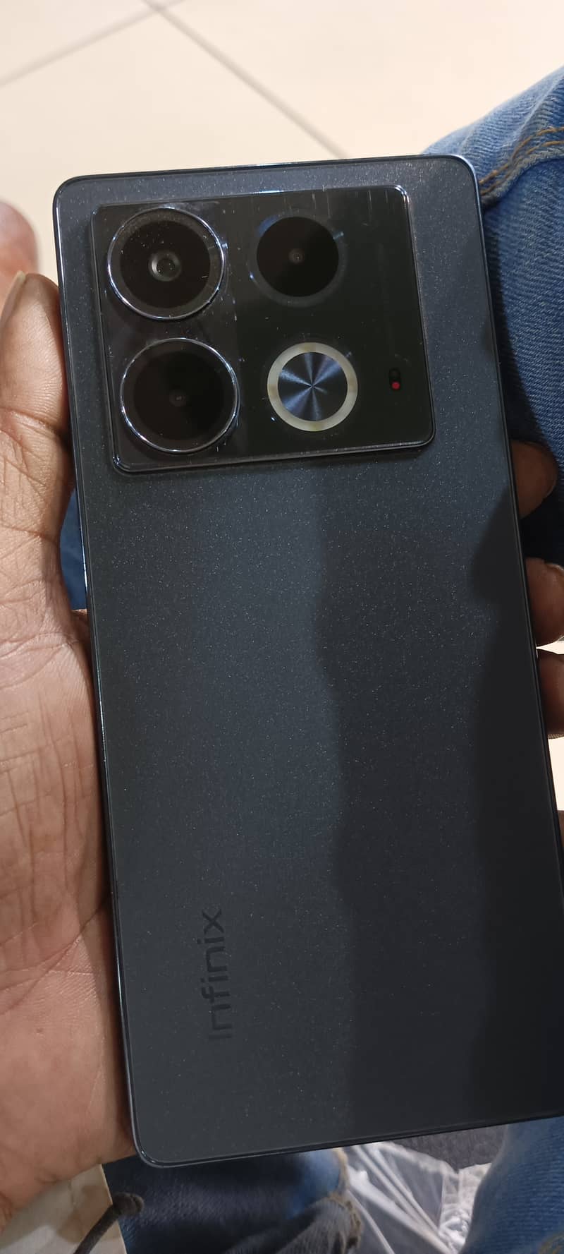 Infinix Note 40 5