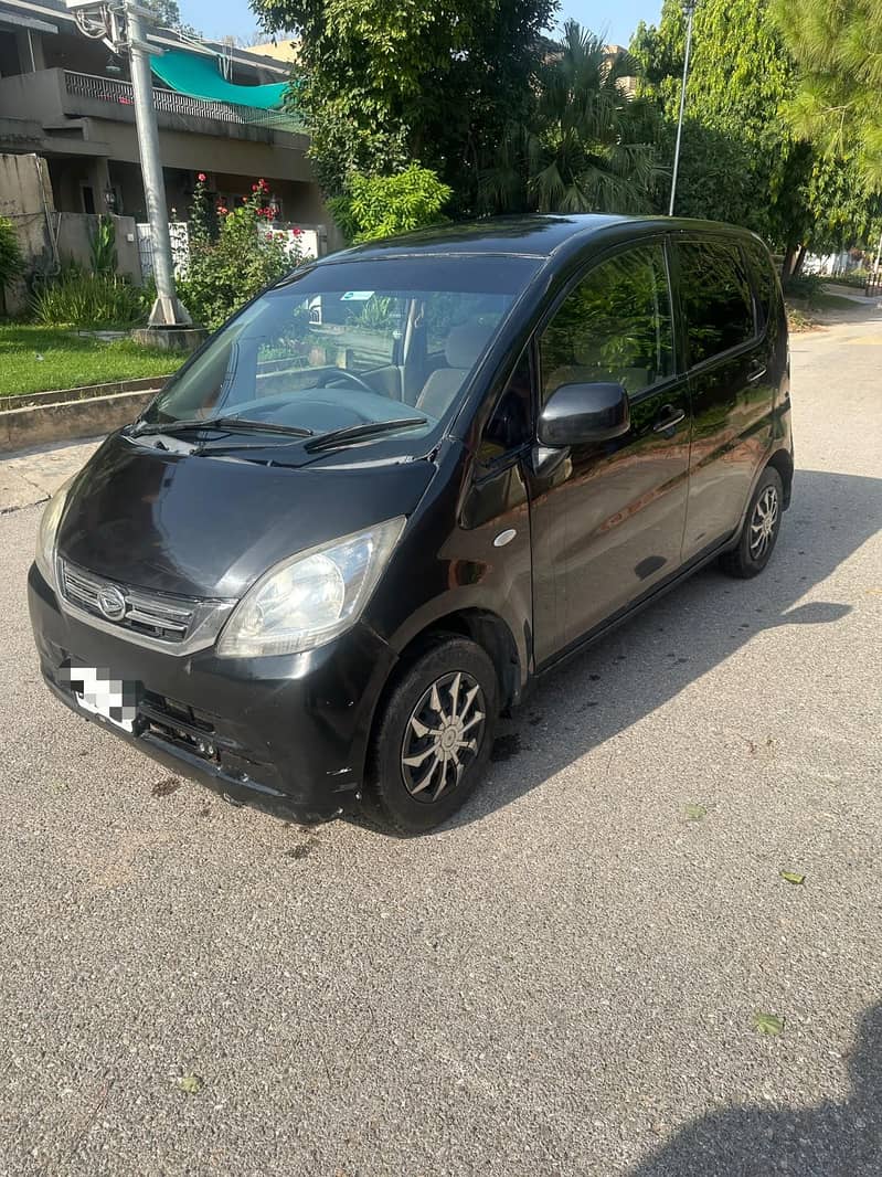 Daihatsu Move (with Eco function) 1
