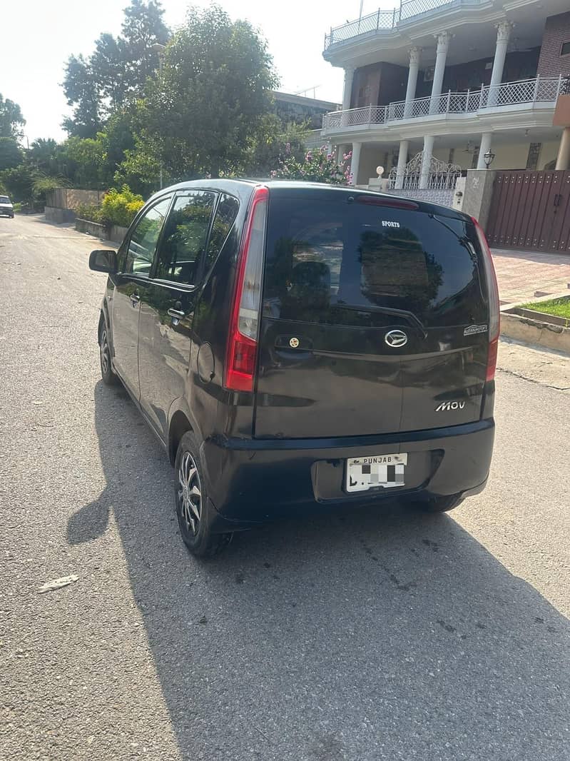 Daihatsu Move (with Eco function) 3