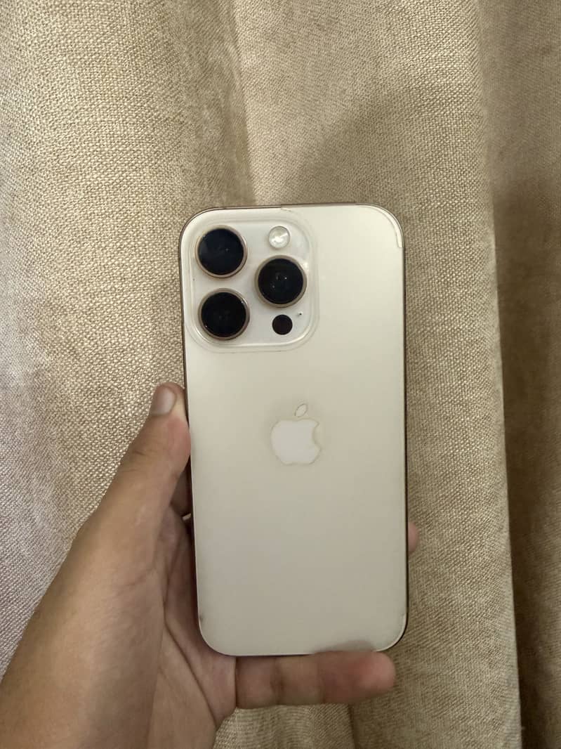 Apple iPhone 16 Pro 6