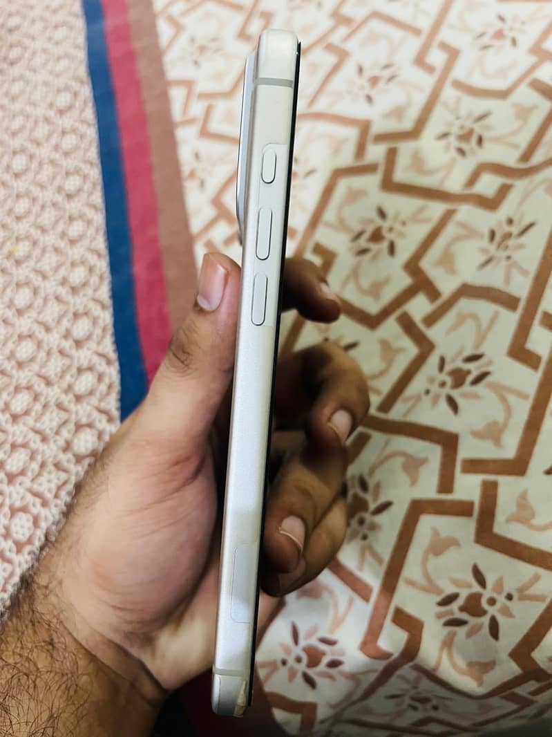 Apple iPhone 17 Pro Max 7