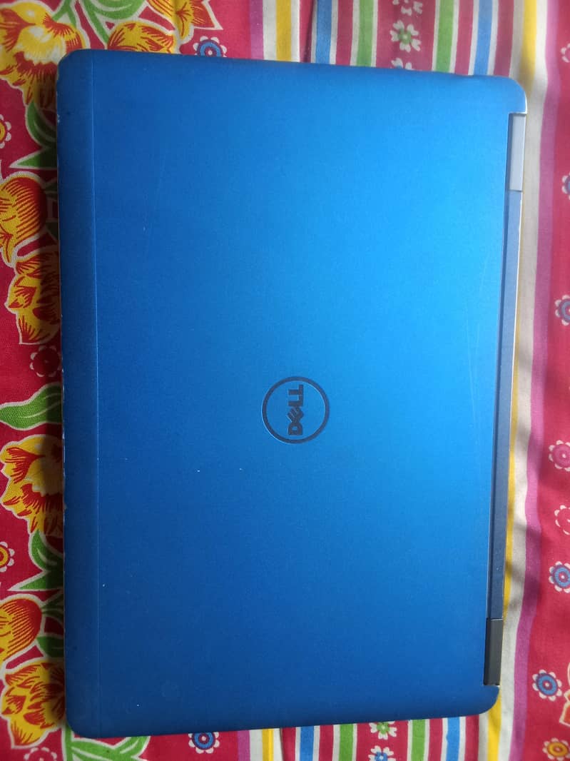 Dell Latitude E7240 1