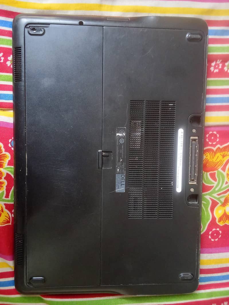 Dell Latitude E7240 2