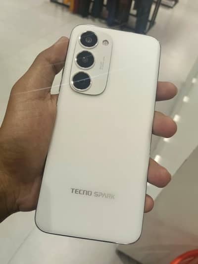 Tecno Spark 4