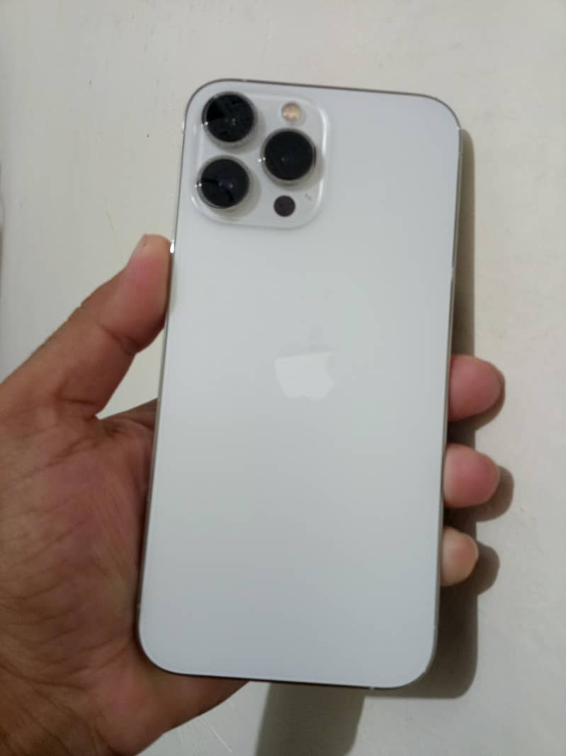 Apple iPhone 13 Pro Max 0