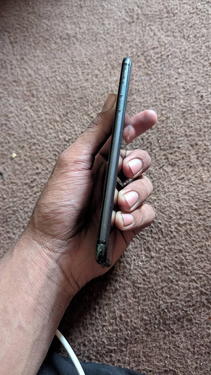 Apple iPhone 7 Plus 2