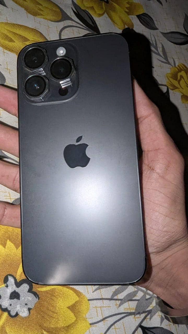 Apple iPhone 14 Pro Max 5