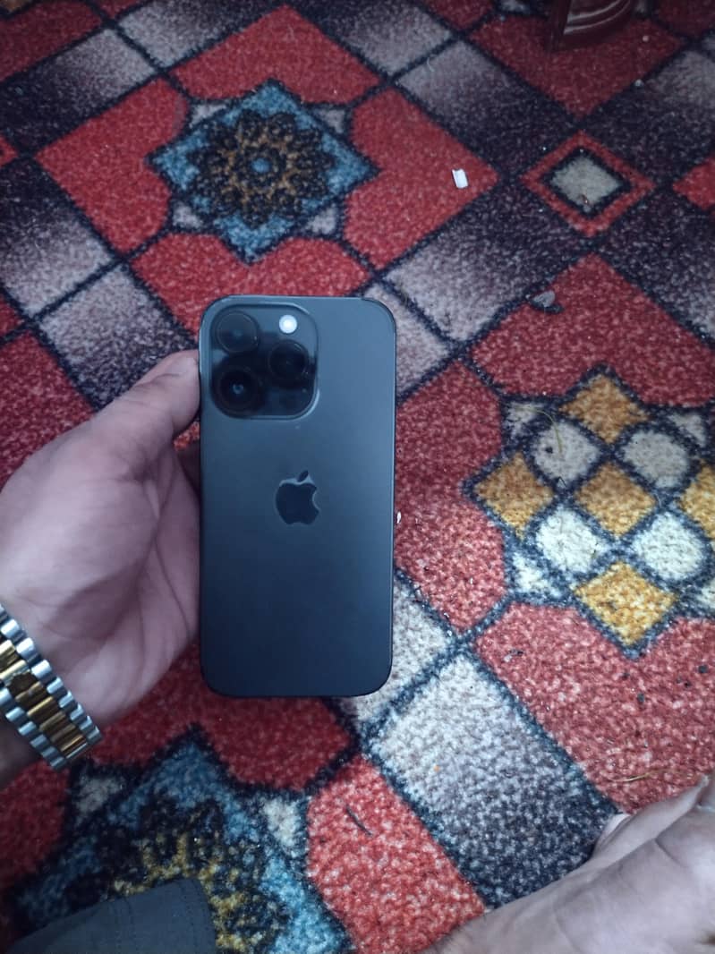 Apple iPhone 14 Pro 0
