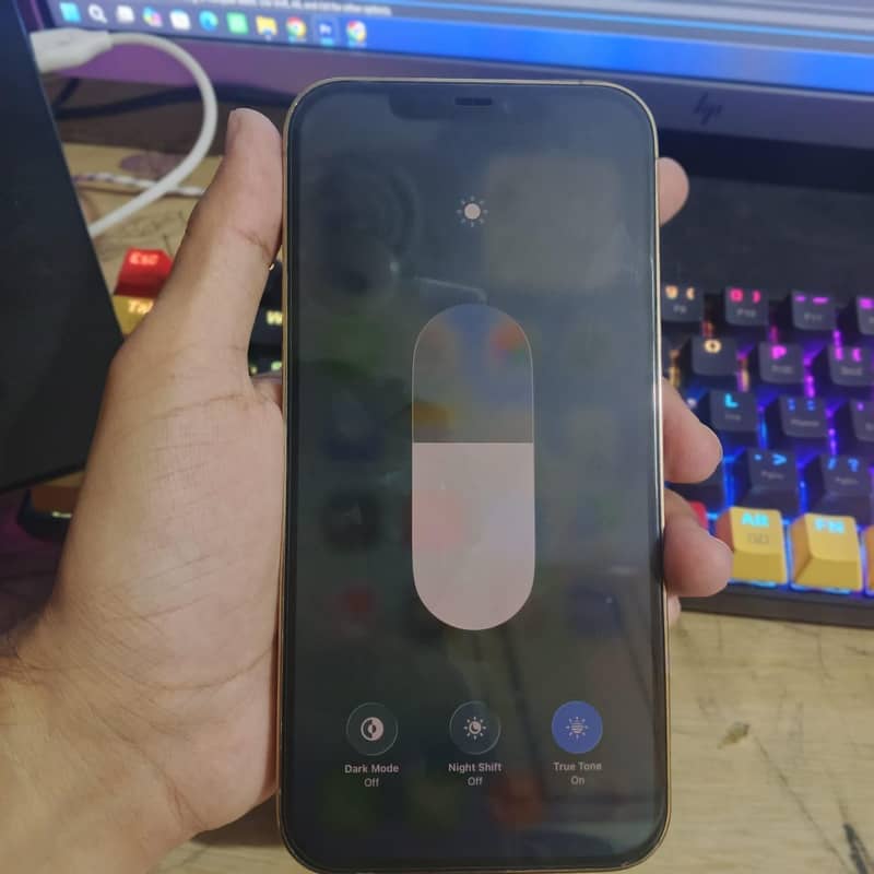 Apple iPhone 12 Pro Max 4