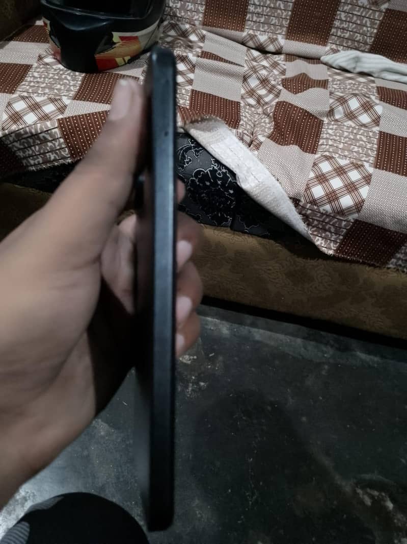 redmi C13 4