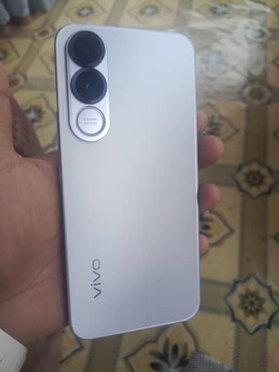 Vivo V70 FE 5G