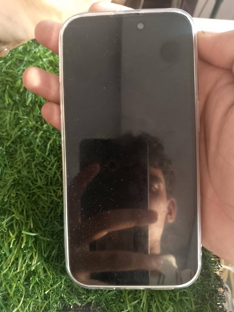 Apple iPhone 14 Pro 1