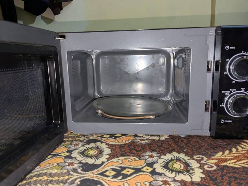 Micro Wave oven 1