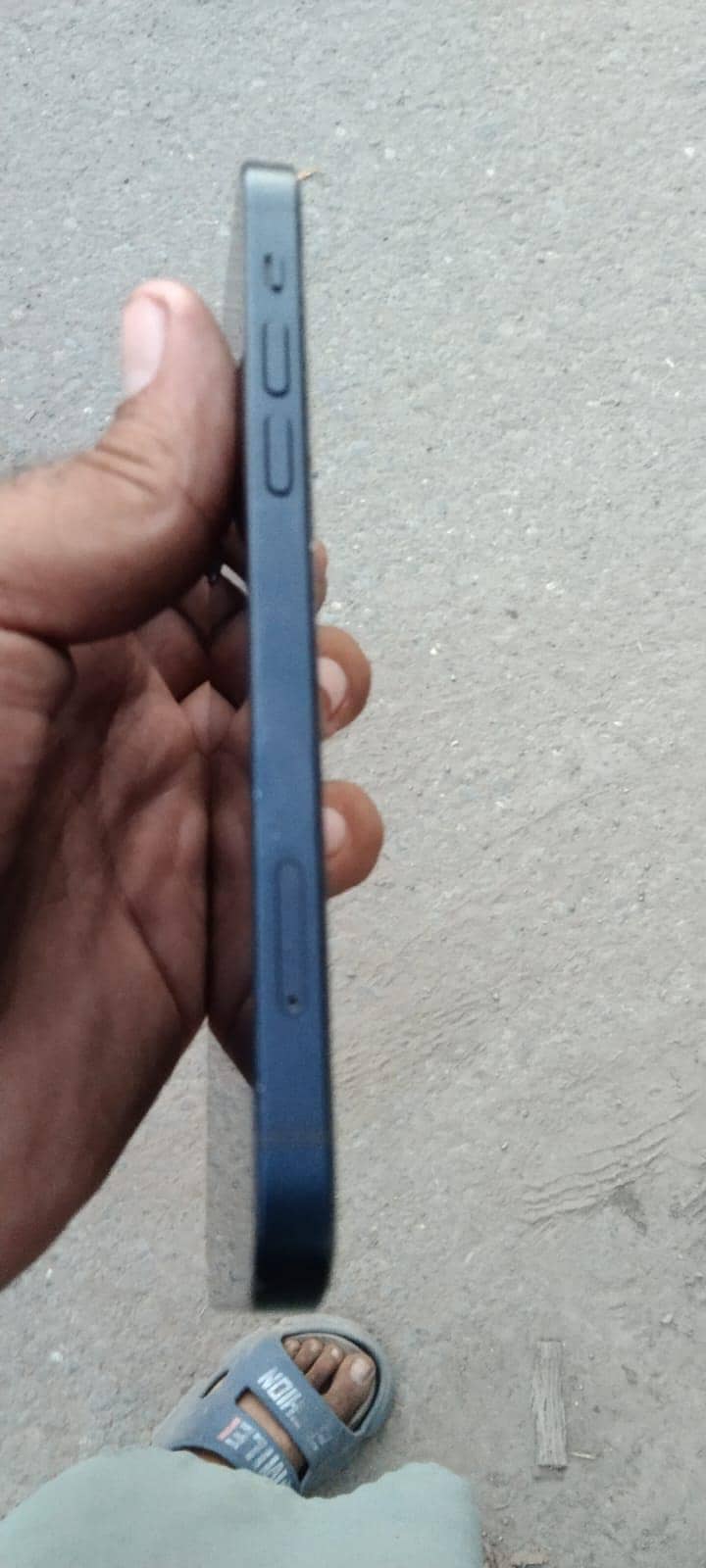 Apple iPhone 12 urgent sale 3
